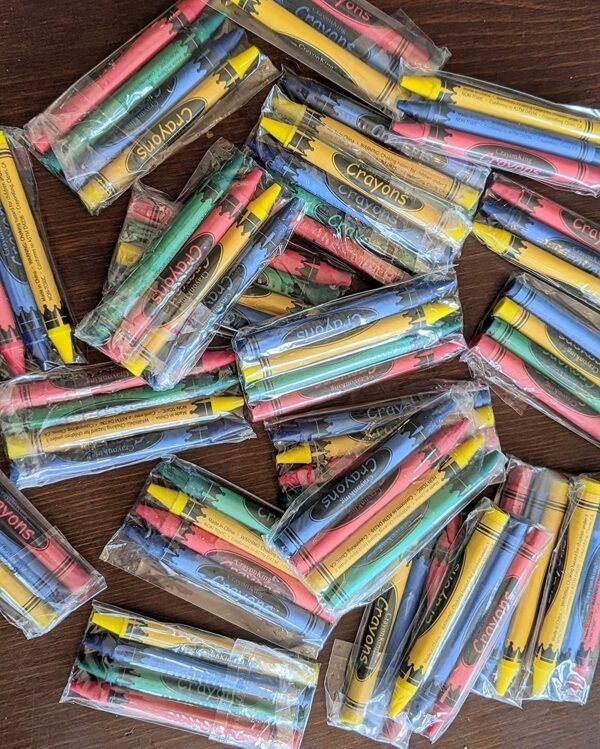 CrayonKing 250 Sets of 4 Packs in Cello 1000 total bulk Crayons Restaurants Party Favors Birthdays School Teachers Kids Coloring Non Toxic Crayons.jpg
