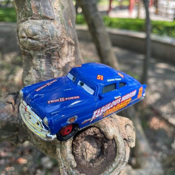 1742844253 7PCS Metal Car Toy Set 155 Scale Diecast Mini Vehicles Portable Collectible Model Cars for Kids 3 for Boys and Girls.jpg