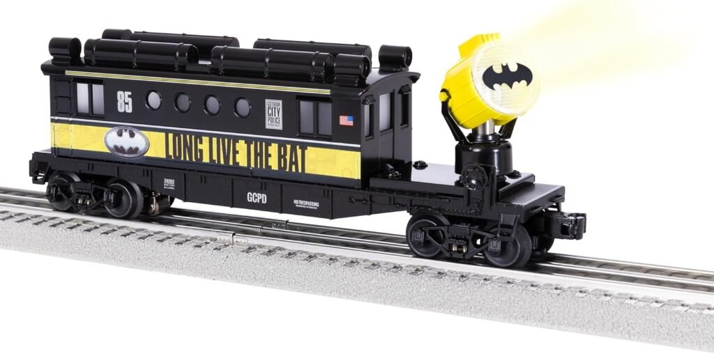 Lionel DC Comics Batman 85th Anniversary Bat Signal O Gauge.jpg