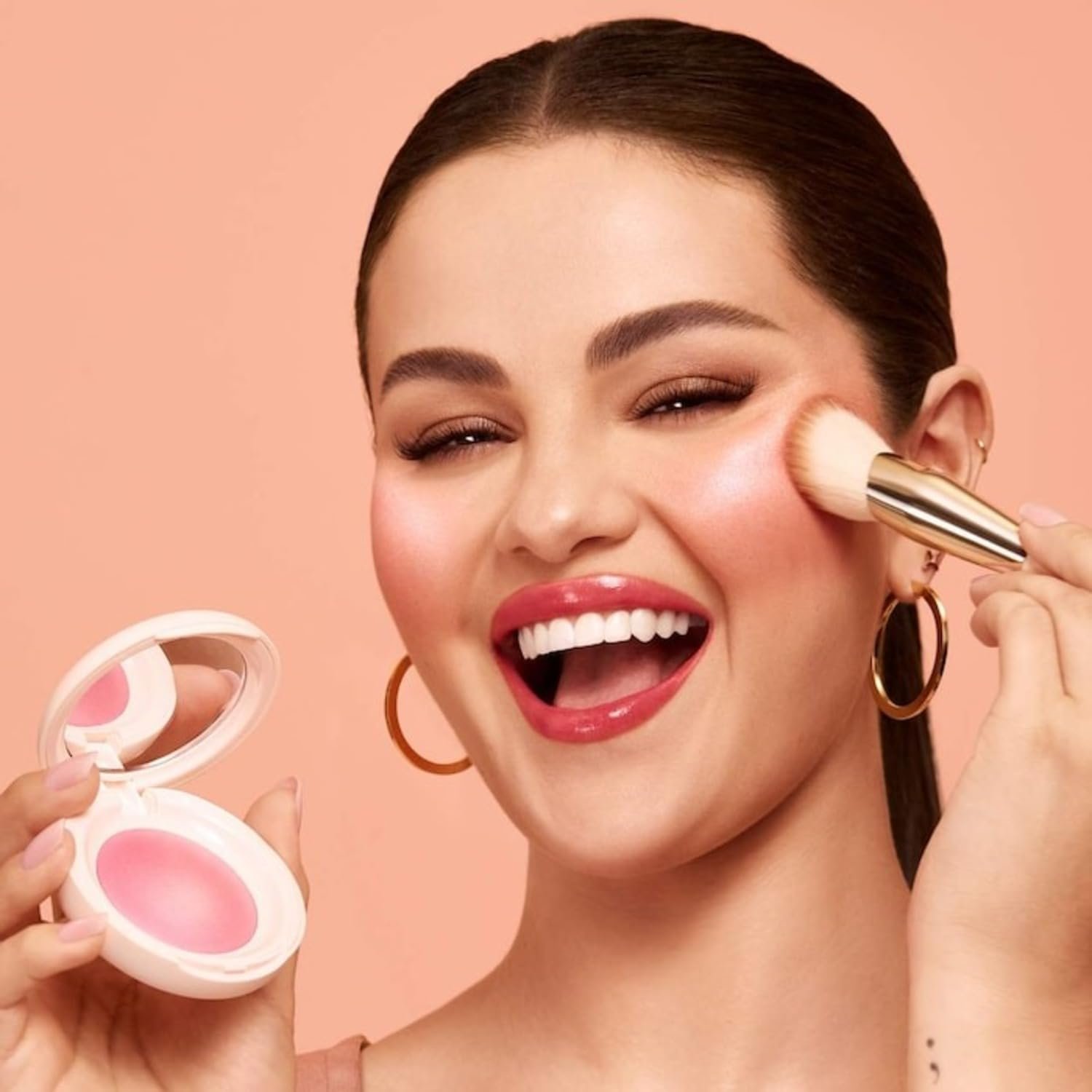 1744115051 by Selena Gomez Soft Pinch Luminous Powder Blush Happy cool pink 0.098 oz 2.8 g.jpg