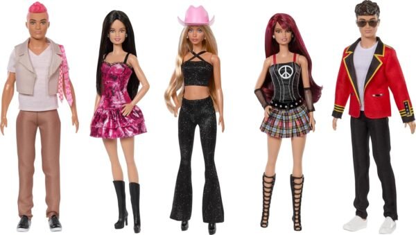 Barbie RBD Set of 5 Fashion Dolls with Roberta Mia.jpg