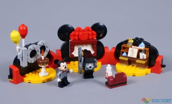 1747430651 LEGO Disney 100 Years Celebration Promo Set 40600.jpg