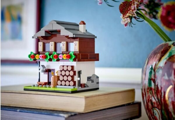 1747873454 LEGO Houses of The World 3 278 Pieces 40594.jpg