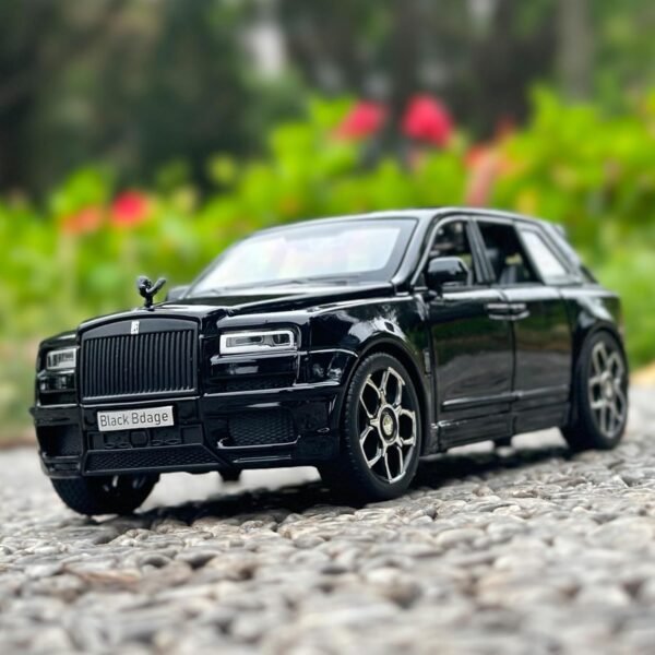 1748456654 Collectibles Exquisite Car Model 132 Rolls Royce Cullinan Die Cast Metal Model CarsPull Back Toy Cars with Light and SoundCars Toys Gifts for Age 3 Year Old Boys（Black）.jpg