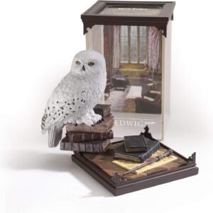 The Noble Collection Harry Potter Magical Creatures No1 Hedwig.jpg