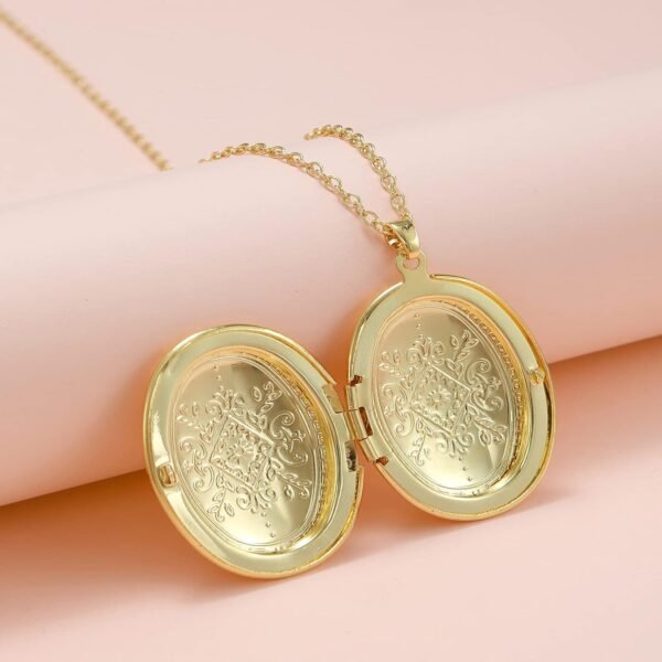 1750897453 Vintage Engraved Flower Empaistic Photo Locket Hold Picture Oval Round Pendant Necklace Antique Carved Pattern Souvenir Memorial Clavicle Jewelry for Women.jpg