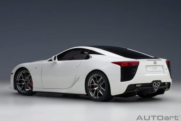 1751174651 AUTOart 118 Lexus LFA WhitestWhiteBlack Carbon Finished Product.jpg