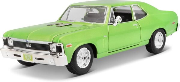 Maisto 124 Scale 1970 Chevrolet Nova SS Diecast Vehicle Colors.jpg