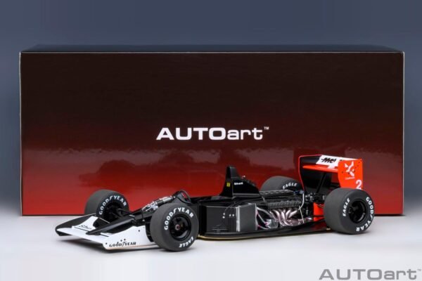 1752355453 AUTOart 118 McLaren Honda MP46 Japan GP 1991 2 Gerhard Berger Complete with McLaren Logo.jpg