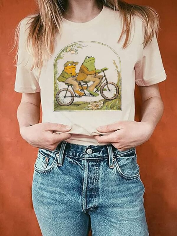 1752373450 Frog Shirt for Women Classic Book T Shirt Vintage Graphic Tee Tops Book Lovers Shirt Funny Teacher Shirt.jpg