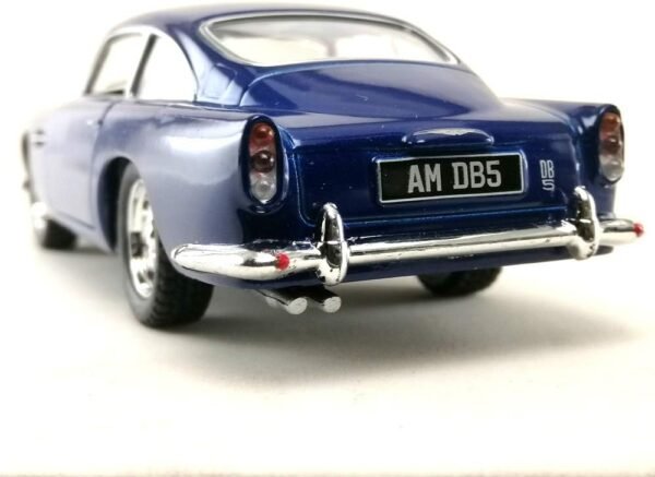 1753039453 Sport Racing Classic Model Car Die Cast 138 1963 Aston Martin DB5 Blue Color Toy Collection Pull Back Open Door Hobby Collectible.jpg
