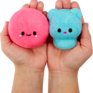 1753280650 Fluffie Stuffiez Donut Round Candy Minis Collectible Feature.jpg