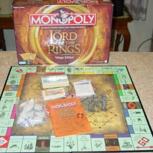 Hasbro Games Monopoly The Lord of The Rings Trilogy.jpg