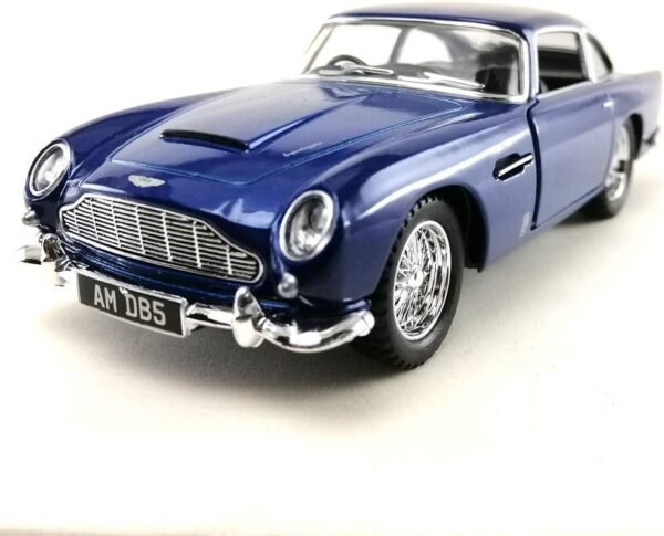 Sport Racing Classic Model Car Die Cast 138 1963 Aston Martin.jpg